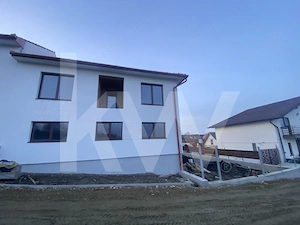 Casa 4 camere de vanzare 117 mpu teren liber 230mp Sibiu in Sura Mica - imagine 7