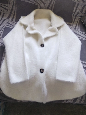 Jachetă   Cardigan Pufos Dama   Mărime M-L   Stare Foarte bună! 