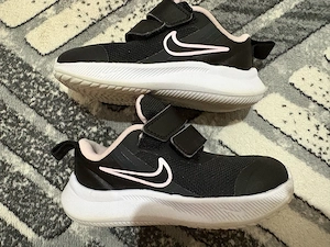 adidasi nike