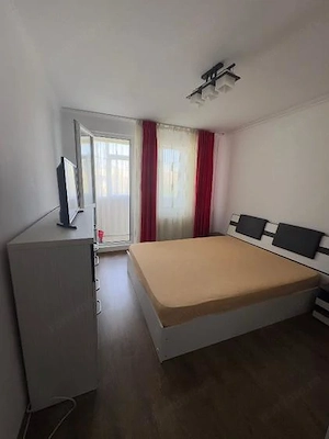 Apartament semidecomandat cu 3 camere - Drumul Taberei - Sector 6 - Parcare - imagine 8