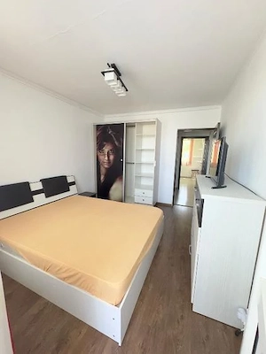Apartament semidecomandat cu 3 camere - Drumul Taberei - Sector 6 - Parcare - imagine 7