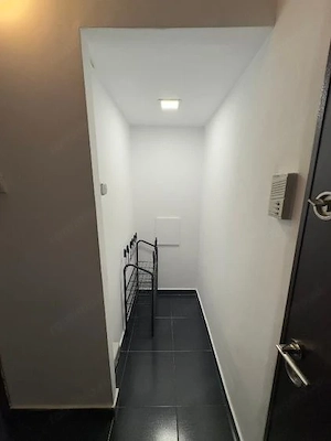 Apartament semidecomandat cu 3 camere - Drumul Taberei - Sector 6 - Parcare - imagine 3