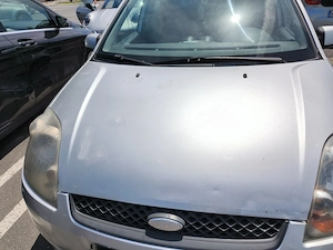 FORD Fiesta 1.4 TDCi - imagine 8