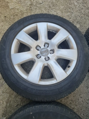Vând 4 jante ca noi Audi aQ5 originale  j 7.5  cu anvelope iarna Dunlop235x55x18 - imagine 4