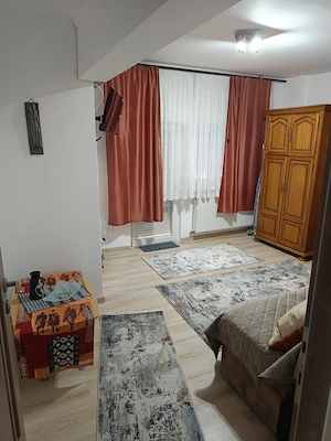 Garsonieră de închiriat zonă centrală  - imagine 3