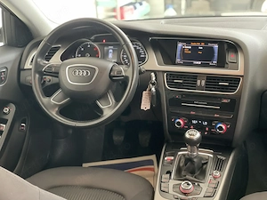 Audi A4 S-Line 2.0 TDI  - imagine 7