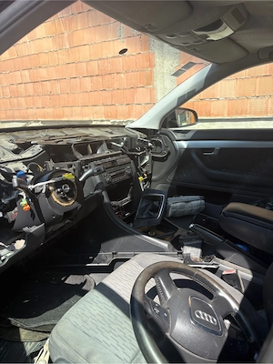 Audi A4 B7 - imagine 3