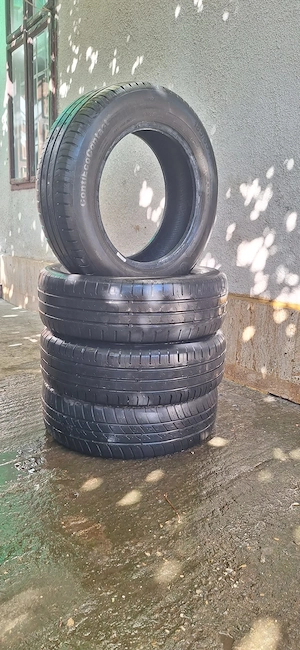 Vând 4 cauciucuri ,CONTINENTAL,185/65 R15 - imagine 2