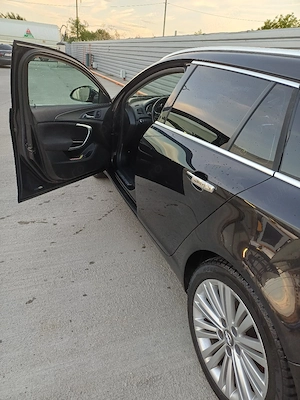 vând Opel insignia  - imagine 4