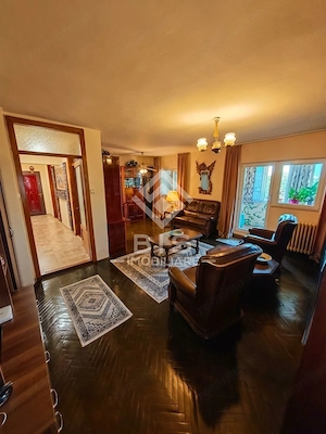 Apartament spațios cu 4 camere, 2 băi – Zona Centrală (Mihai Eminescu) - imagine 13