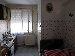 Proprietar vand ap.3 camere,central,et.1,garaj,negociabil ! - imagine 6