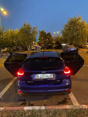 Ford Focus 1.0 Ecoboost  125 CP  Echipare Titanium + Pachet de iarna - imagine 6