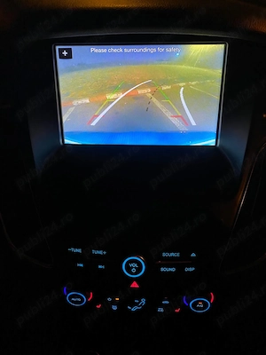 Ford Focus 1.0 Ecoboost  125 CP  Echipare Titanium + Pachet de iarna - imagine 8