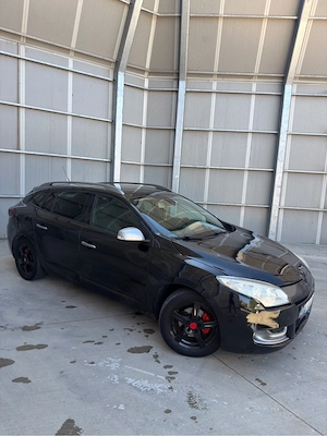 Renault megane 2013 1.5 dci 110 cp Impecabil Vând sau schimb.  - imagine 5