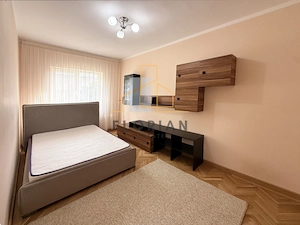 Apartament  4 camere, zona Medicina - Neptun - imagine 8