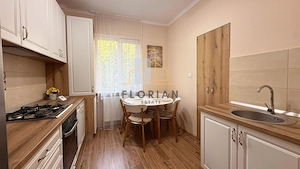 Apartament  4 camere, zona Medicina - Neptun - imagine 2