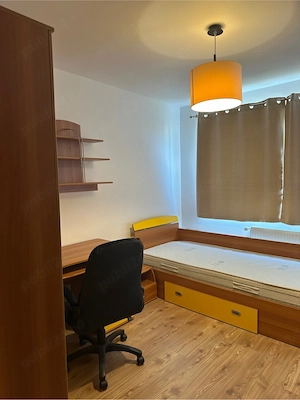 vand apartament 3 camere Oradea - imagine 4