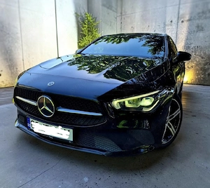 Mercedes Benz CLA 180, 2022