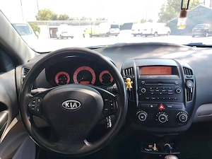 Kia Ceed 1.4 benzina + GPL proprietar - imagine 3