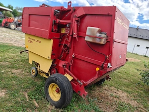 Presa de balotat John Deere - imagine 8