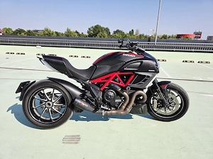 Ducati Diavel Rosu Carbon 2011 - imagine 5