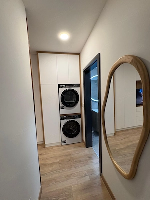 Inchiriez apartament central, parcare inclusa - imagine 3