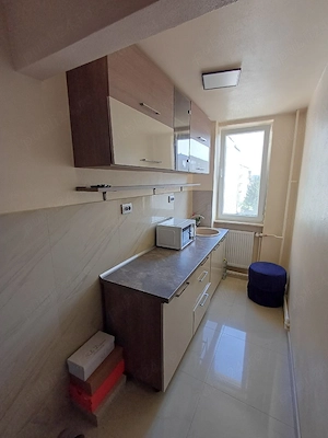 Vând apartament 1 cameră (25 mp), Beiuș, etaj 3 4 - imagine 6