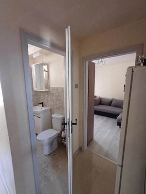 Vând apartament 1 cameră (25 mp), Beiuș, etaj 3 4 - imagine 5