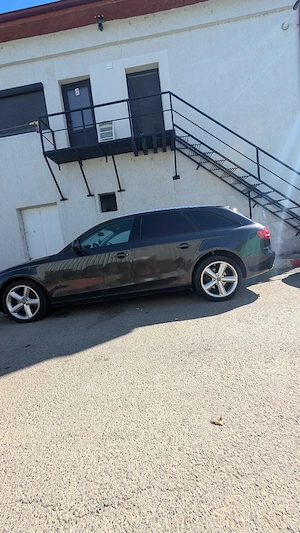 vand audi A4 B8  - imagine 4