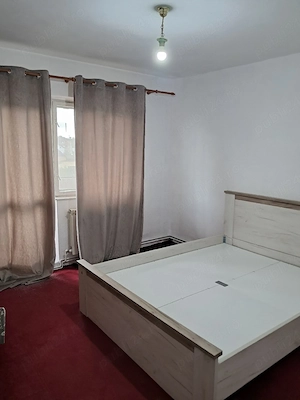 Închiriez apartament cu 3 camere  - imagine 4