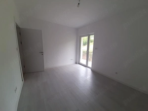 Casa deosebita cu garaj termoizolat, fotovoltaice cu baterii 10Kw - imagine 7