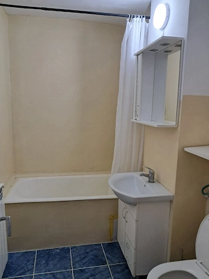Închiriez apartament cu 3 camere  - imagine 3