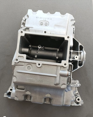 Baie ulei A 651 014 28 02 MB GLC 4matic + Rulment + Garnitura - imagine 9