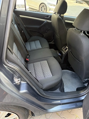 Skoda octavia 1,4 benzina 2009 unic prop 162000 km reali  - imagine 10