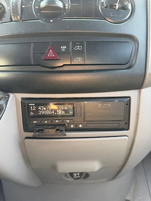 Mercedes Sprinter 20 locuri - imagine 8