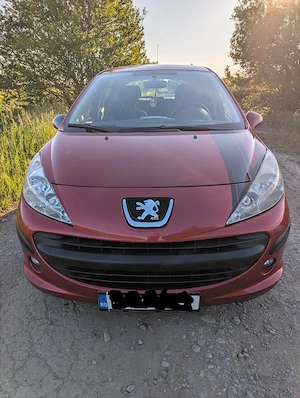 Vând Peugeot 207