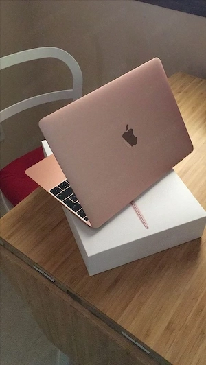 vând apple macbook 