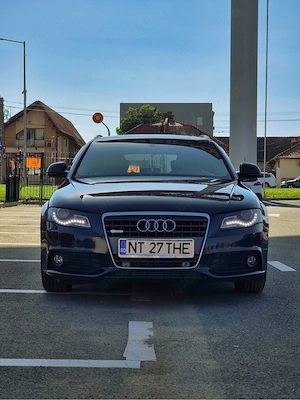 Audi A4 B8 S line 2009 2.0 TDI