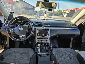 VW Passat B7 Variant 2.0 TDI 140 CP   2012   Cu istoric documentat - imagine 7