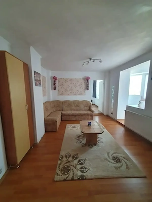 Închiriez apartament cu 2 camere în orașul Buziaș  - imagine 2