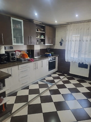 vand apartament 2 camere zona alfa Arad