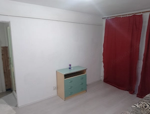 Vând apart.2camere  - imagine 9