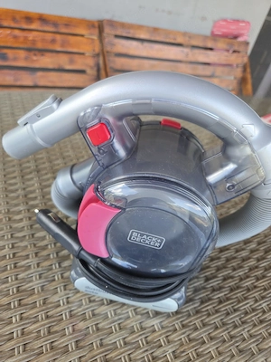 Aspirator auto Black&Decker