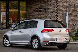 Volkswagen Golf 7 CUP Edițion  An 2016 EURO 6 D 1,6 tdi 110.cp  - imagine 19