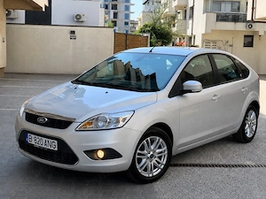 Ford Focus 1.6 Benzina GHIA EURO 5