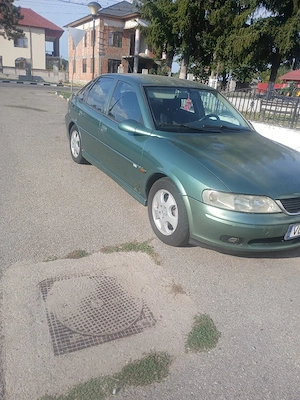 opel vectra 1.6 benzina - imagine 4