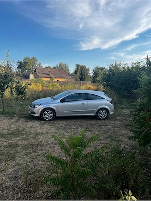 Opel Astra H Gtc - imagine 2