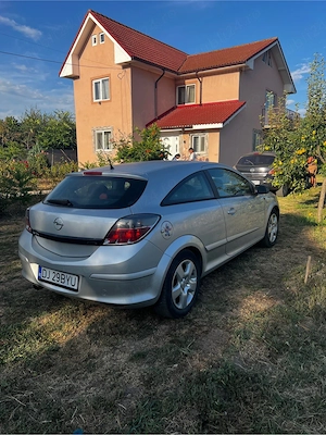 Opel Astra H Gtc - imagine 4