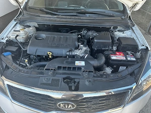 kia ceed 2012 - - imagine 3