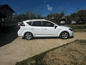 kia ceed 2012 - - imagine 4